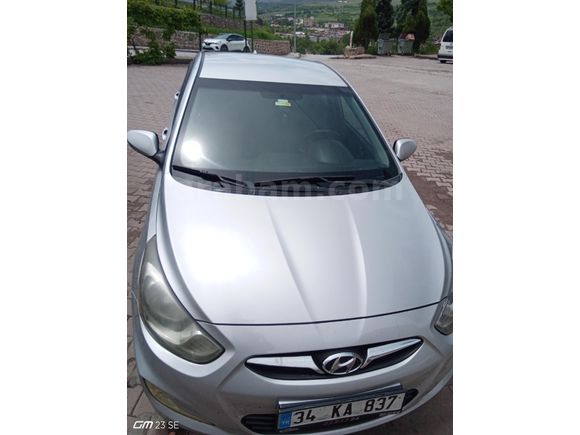 Sahibinden Hyundai Accent Blue 1.6 CRDI Mode 2011 Model