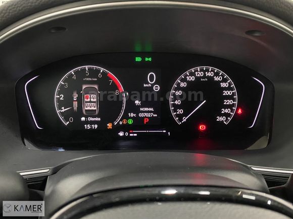 KAMER DEN 2024 HONDA CİVİC 1.5VTEC ECO EXECUTİVE PLUS BENZİN-LPG