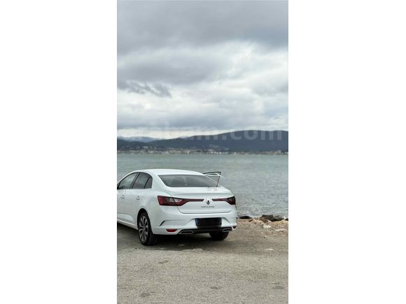 Sahibinden Renault Megane 1.3 TCe Icon 2025 Model 