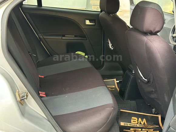 Sahibinden Ford Mondeo 2.0 Ghia 2005 Model 