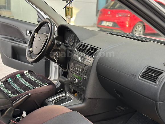 Sahibinden Ford Mondeo 2.0 Ghia 2005 Model 
