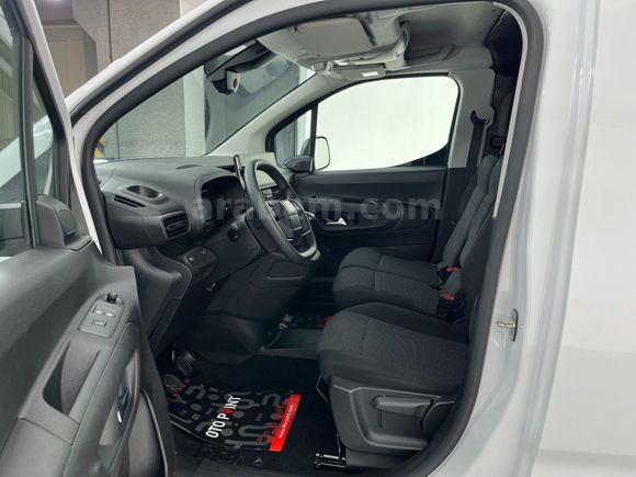 otomobil Fiat Doblo Cargo 1.5 BlueHDİ Maxi