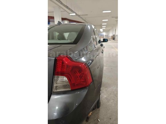 Sahibinden Volvo S40 1.6 D Dynamic 2009 Model  245.000 km Gri