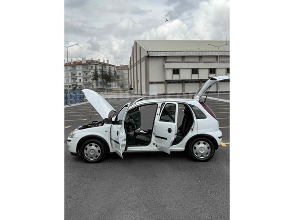 Sahibinden Opel  Corsa parça boyalı 