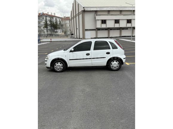 Sahibinden Opel  Corsa parça boyalı 