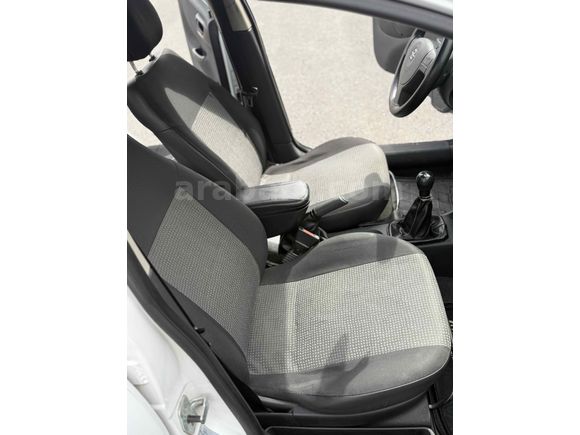 Sahibinden Opel  Corsa parça boyalı 