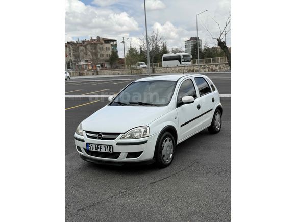 Sahibinden Opel  Corsa parça boyalı 