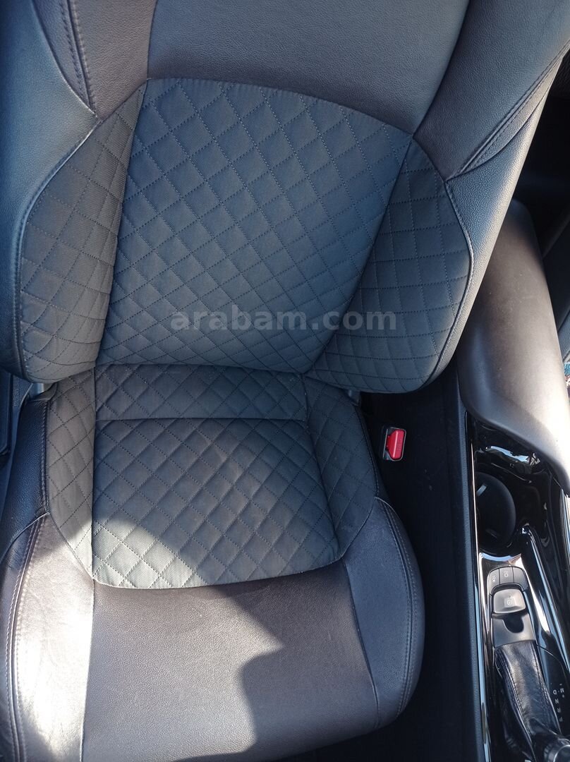 Sahibinden Toyota C-HR 1.2 Turbo Diamond Premium 2018 Model 4