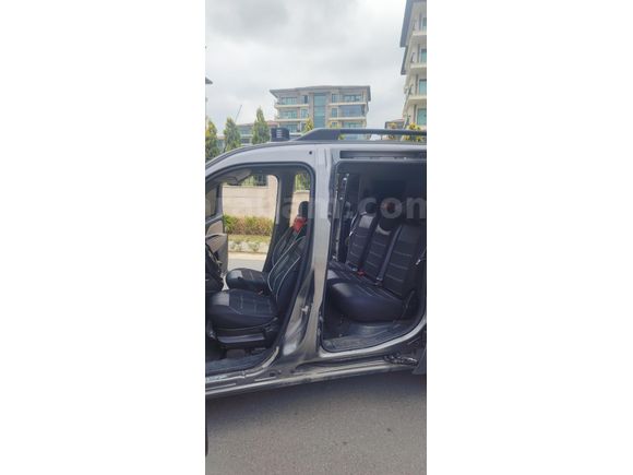 Sahibinden Fiat Doblo Combi 1.6 Multijet Premio Plus 2020 Model