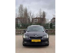 HATASIZ SKODA SUPERB 1.6TDİ PRESTİGE SUNROOF MAKYAJLI KASA