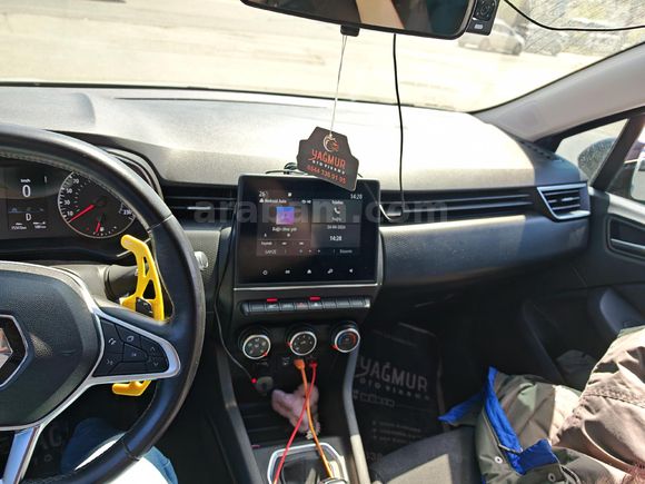 Sahibinden Renault Clio 1.3 TCe Touch 2020 Model