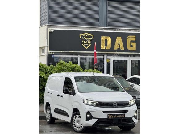2025 OPEL COMBO 1.5 D HATASIZ OTOMATİK 50 BİN KM