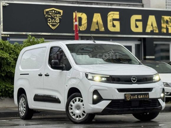 2025 OPEL COMBO 1.5 D HATASIZ OTOMATİK 50 BİN KM