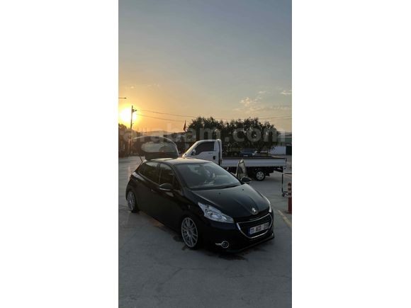 Sahibinden Peugeot 208 1.4 HDi Access 2012 Model  235.000 km Siyah