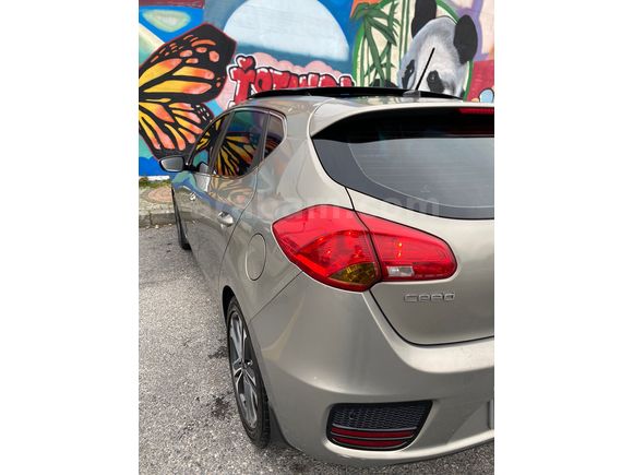 Sahibinden Kia Ceed 1.6 CRDi Concept Plus 2015 Model 
