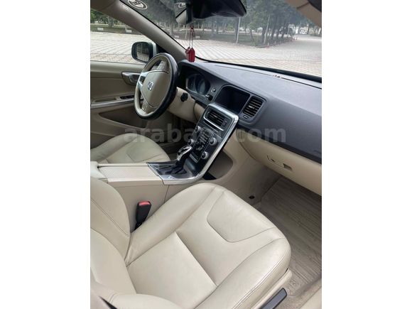 Sahibinden Volvo S60 1.6 D Advance 2015 Model 