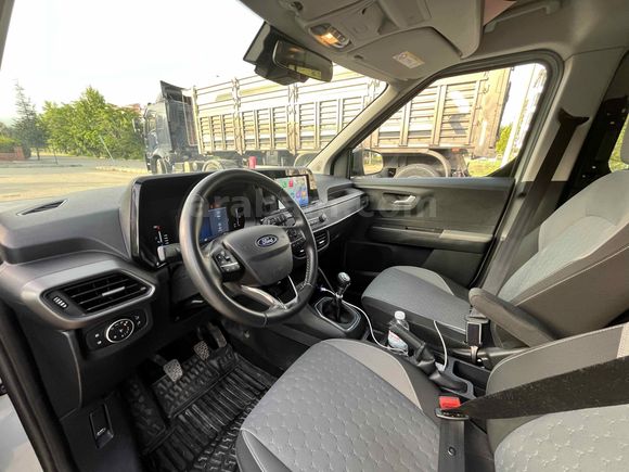 Galeriden Ford Tourneo Courier 1.5 EcoBlue Titanium 2024 Model Manisa