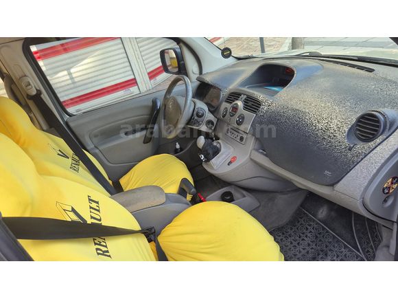 Sahibinden Renault Kangoo Multix 1.5 dCi Expression 2010 Model  197.000 km Gri (titanyum)
