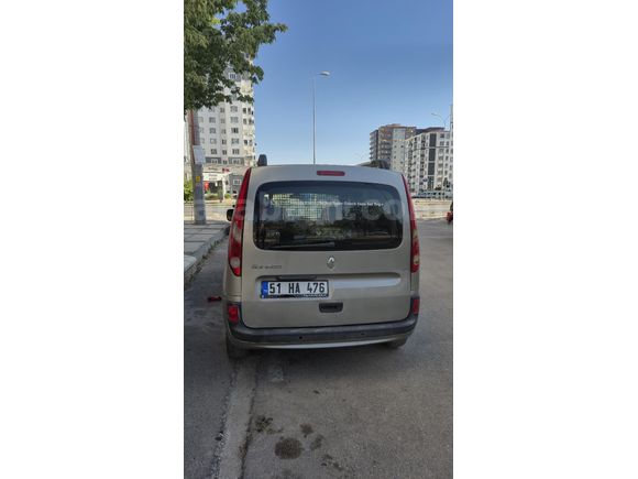 Sahibinden Renault Kangoo Multix 1.5 dCi Expression 2010 Model  197.000 km Gri (titanyum)