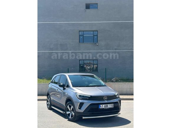 SIFIR AYARIN DA TERTEMİZ AİLE ARABASI