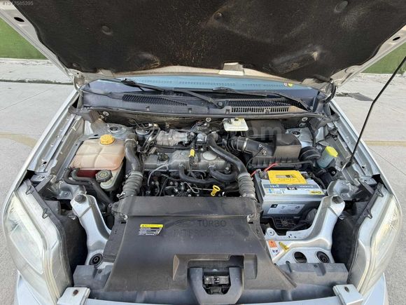 2013 Model Connect 1.8 Silver 182.000Km