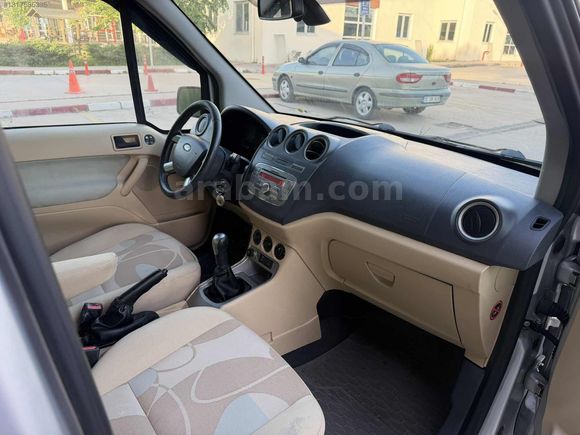 2013 Model Connect 1.8 Silver 182.000Km