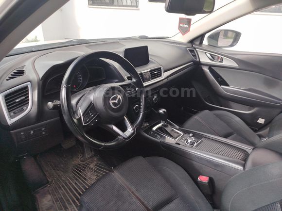 Sahibinden Mazda 3 1.5 SkyActive-D Power 2017 Model  160.000 km Beyaz