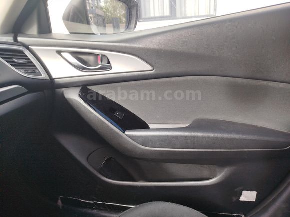 Sahibinden Mazda 3 1.5 SkyActive-D Power 2017 Model  160.000 km Beyaz