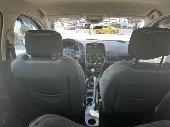 Sahibinden Renault Clio 1.5 dCi Touch 2017 Model  180000 km Beyaz