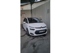 Sahibinden Citroen C4 Picasso 1.6 e-HDi Intensive 2014 Model İzmir 152.000 km Beyaz