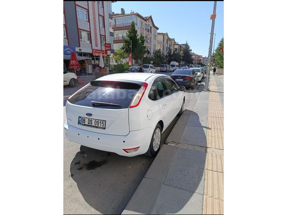Sahibinden Ford Focus 1.6 Ti-VCT Comfort 2011 Model