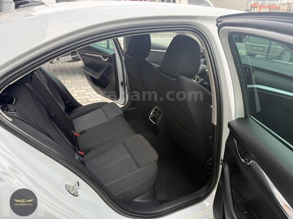 2022 SKODA OCTAVİA 1.0 E-TEC 110 BG DSG PREMIUM HATASZ 156.000KM