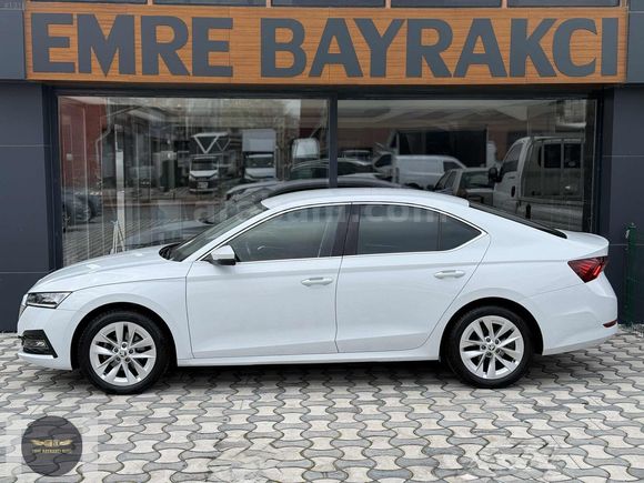 2022 SKODA OCTAVİA 1.0 E-TEC 110 BG DSG PREMIUM HATASZ 156.000KM