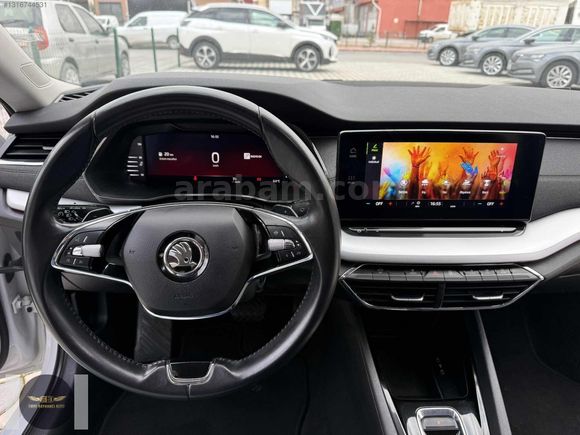 2022 SKODA OCTAVİA 1.0 E-TEC 110 BG DSG PREMIUM HATASZ 156.000KM
