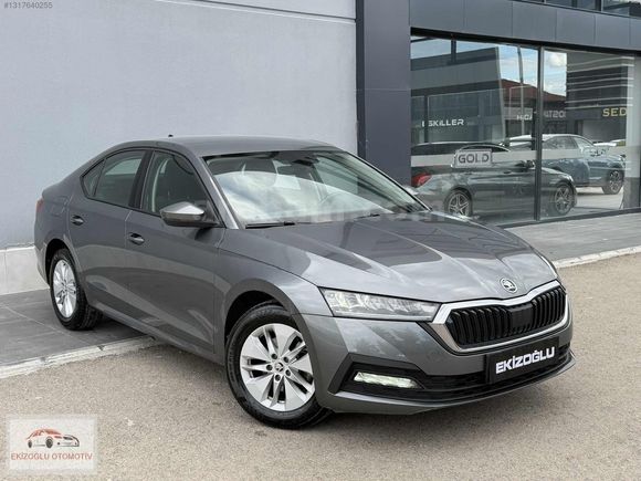 2024 MODEL SKODA OCTAVİA 1.0 TSI E-TEC ELİTE HYBRID BOYASIZ