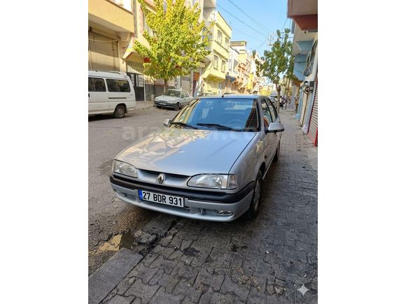 Sahibinden Renault R 19 1.6 Europa iE 2000 Model  212.000 km Gri (Gümüş)