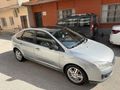 Sahibinden Ford Focus 1.6 Ghia 2005 Model 