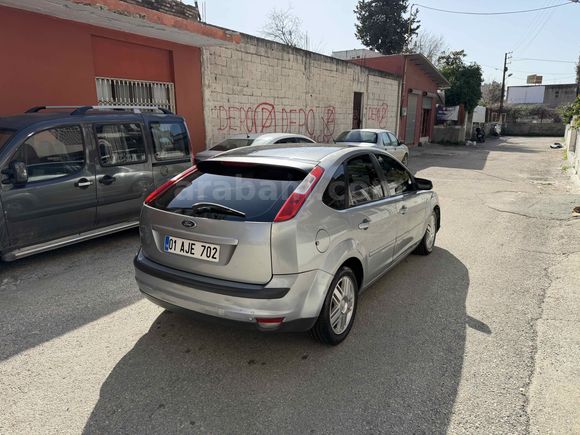 Sahibinden Ford Focus 1.6 Ghia 2005 Model 