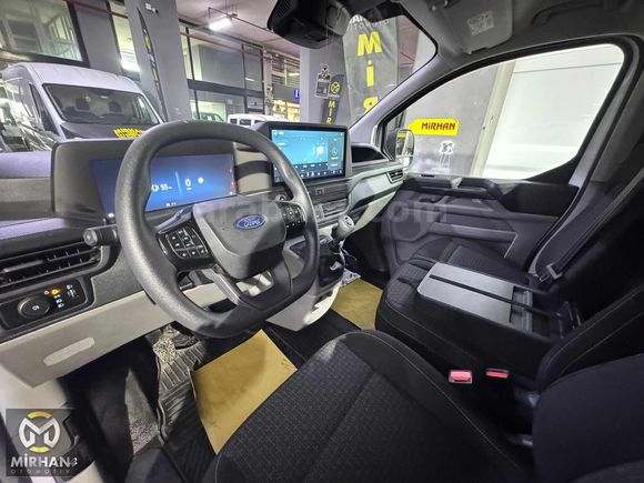 MİRHAN OTOMOTİV'DEN 2025 FORD CUSTOM 320 S 8.000 KM HATASIZ FUL