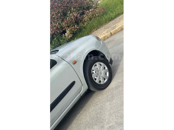 SAHİBİNDEN MASRAFSIZ CLİO  1.4    
