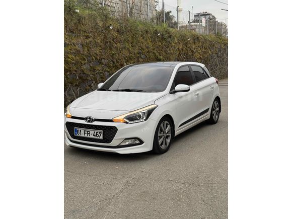Sahibinden Hyundai i20 1.4 CRDi Style 2016 Model 