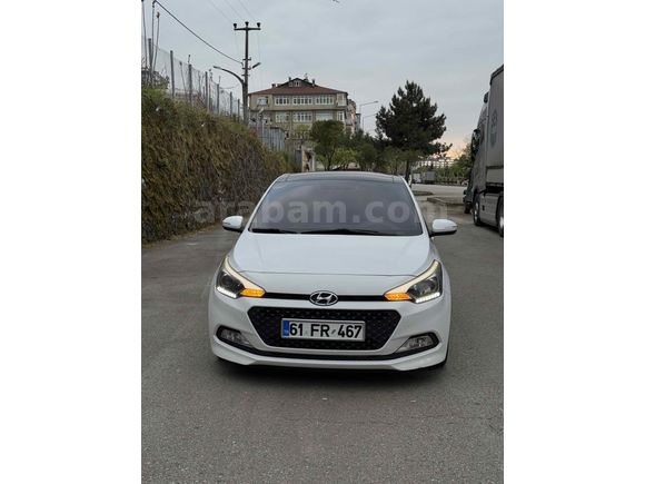 Sahibinden Hyundai i20 1.4 CRDi Style 2016 Model 