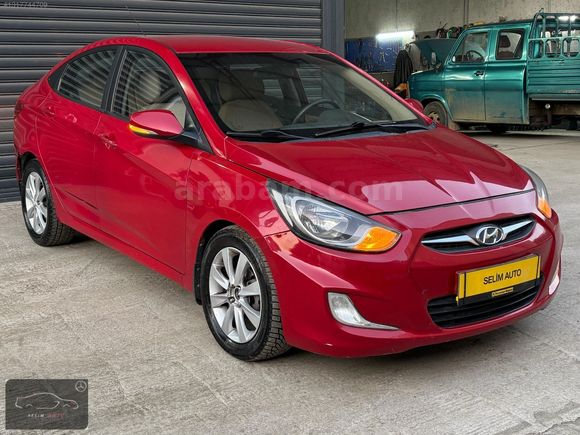 SELİM AUTO'DAN 2012 HYUNDAİ ACCENT BLUE 1.6 CRDİ 203 000 km