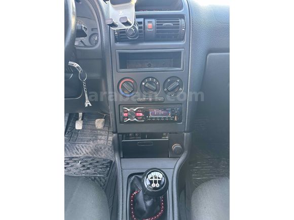 Akademisyenden 1.6 Opel Astra