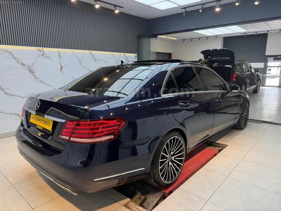 MERCEDES E180 EDİTİON E/ÖZEL RENK/DEĞİŞENSİZ/SRVS BKM/NAVİGASYON