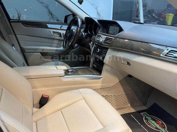 MERCEDES E180 EDİTİON E/ÖZEL RENK/DEĞİŞENSİZ/SRVS BKM/NAVİGASYON