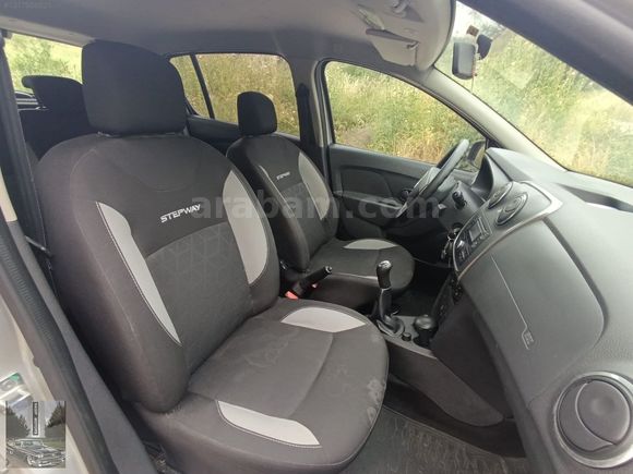 NASİP MOTORS'TAN 2015 MODEL DACİA SANDERO STEPVAY 97 BİNDE