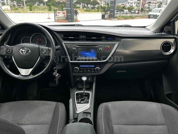 Galeriden Toyota Auris 1.6 Active Skypack 2014 Model Aydın