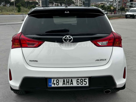 Galeriden Toyota Auris 1.6 Active Skypack 2014 Model Aydın