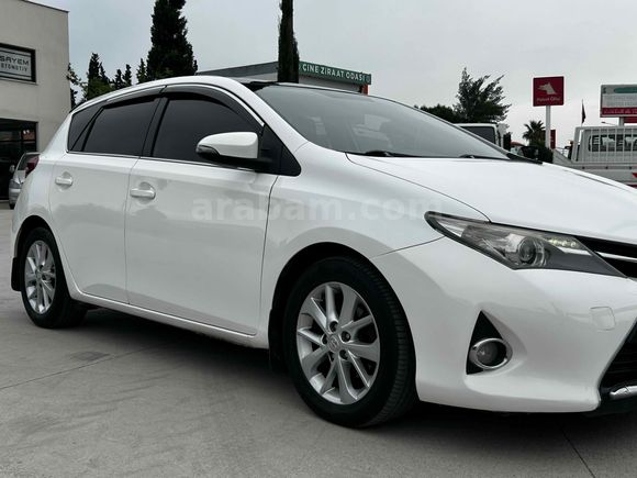 Galeriden Toyota Auris 1.6 Active Skypack 2014 Model Aydın